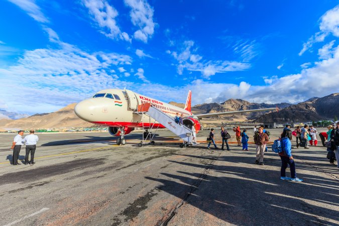 grasshopper yatra Image